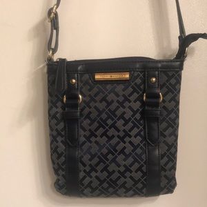Tommy Hilfiger Crossbody Bag